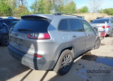 2019 Jeep Cherokee Latitude Plus 4X4 z USA, uszkodzony, nr VIN 1C4PJMLX0KD447094